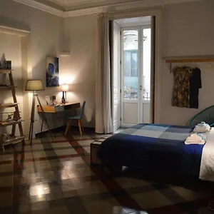 https://bed-book-breakfast-landolina.taorminaitalyhotels.com